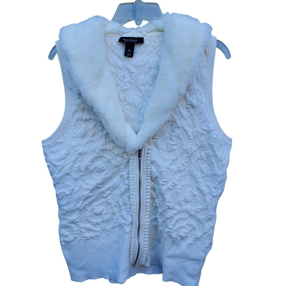 White House Black Market Cream colored sweater vest soft fuzzy removabole collar